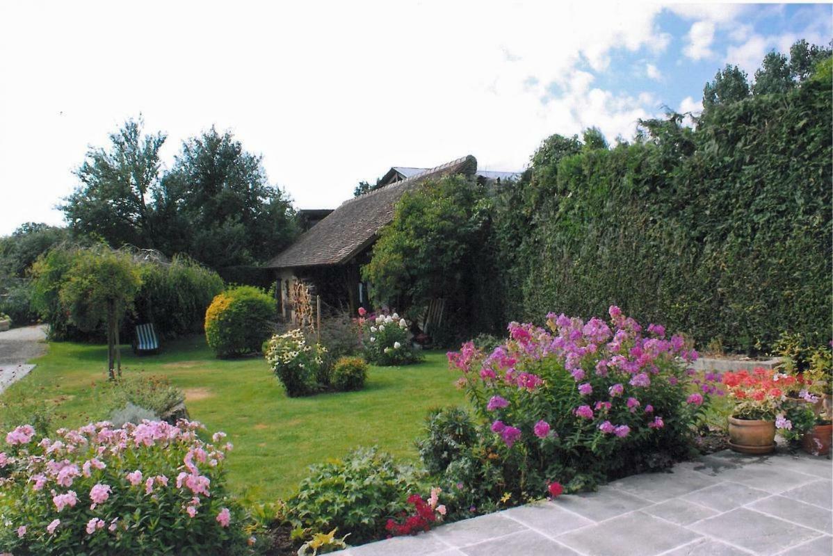 Chambre D'Hote Courtoux Saint-Denis-sur-Sarthon Buitenkant foto